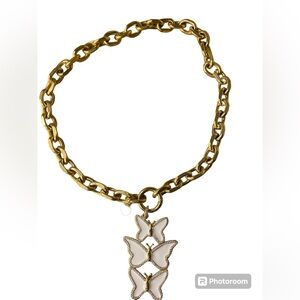 Oak & Ivy Butterfly Chunky Gold Necklace